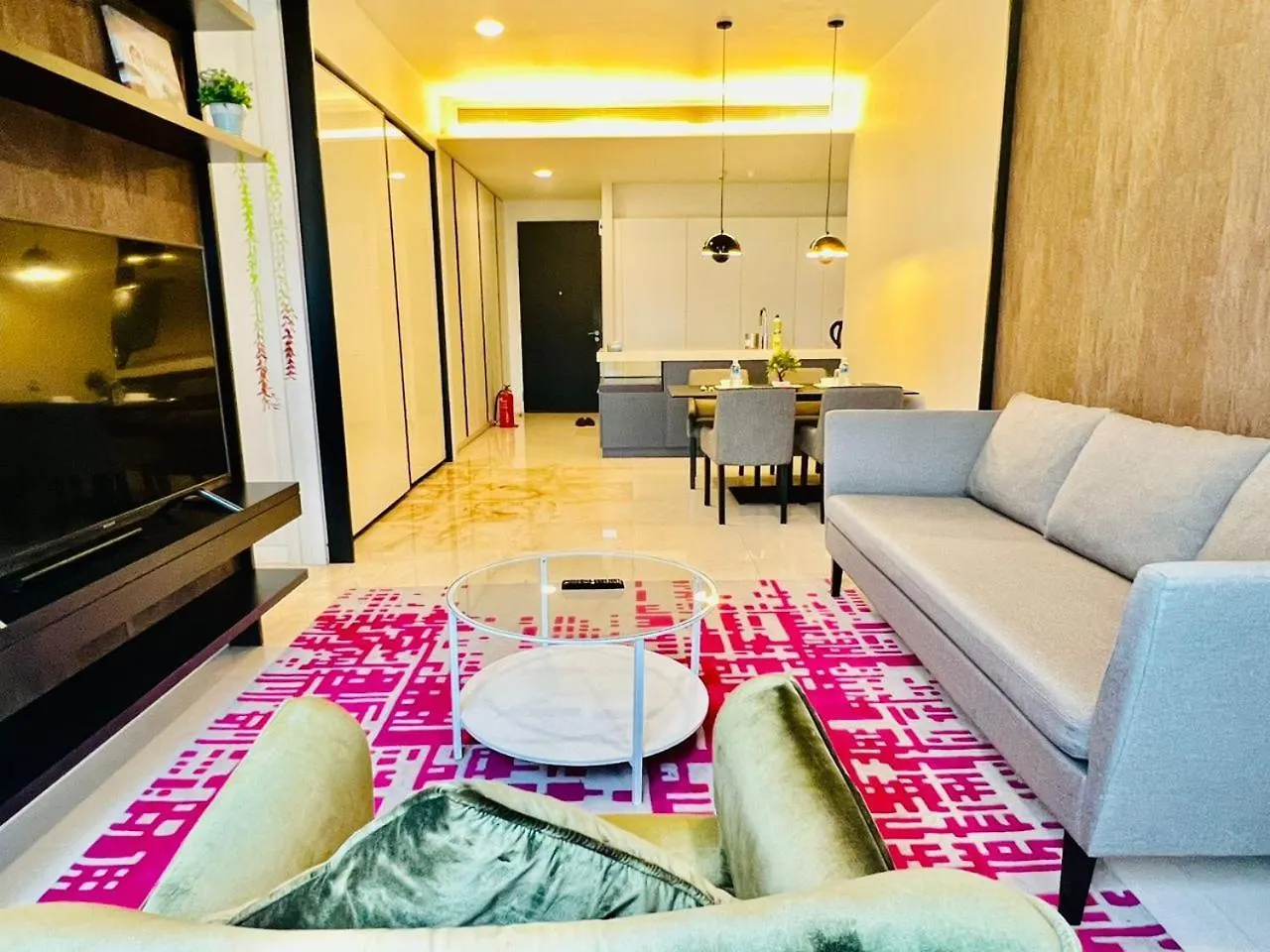Comfort Suites Klcc By Tropicana Residence Kuala Lumpur Malaysia